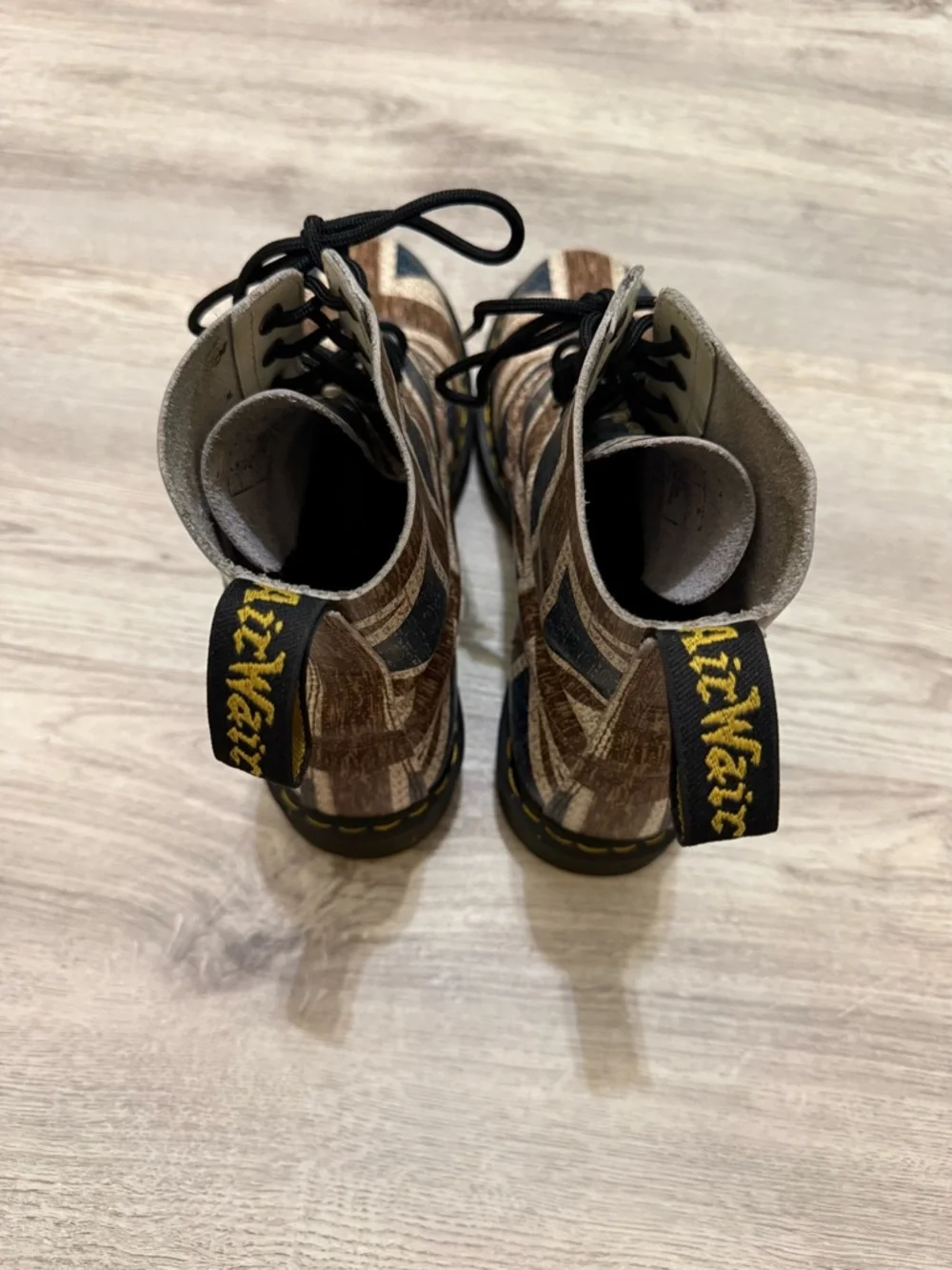 Dr. Martens 1460 Pascal Union Jack Boots USW 9 - Picture 4 of 7